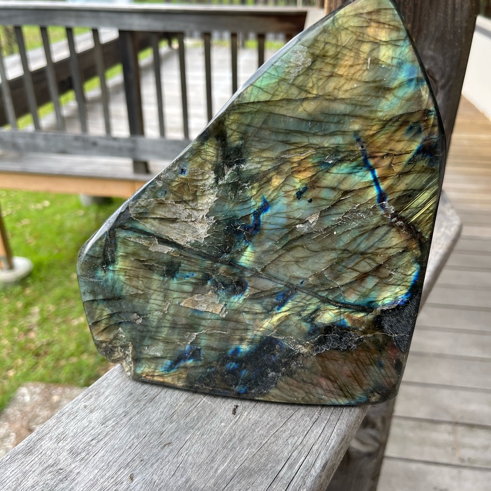 Labradorite Decorative Stone - Picture 4 of 6